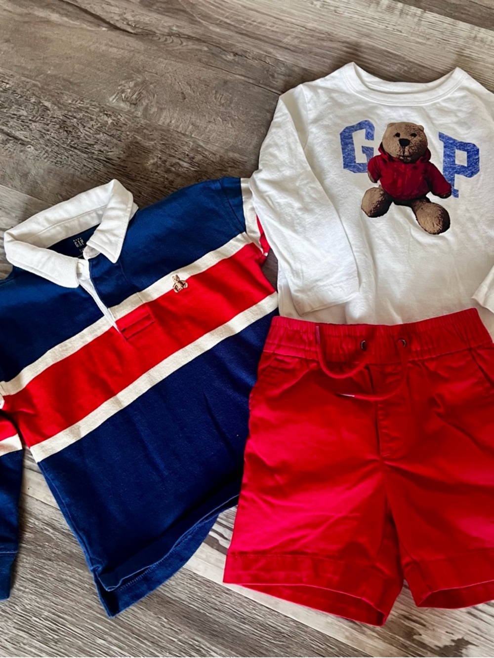 Baby GAP kids  Boys Top with Bear Logo Tee 2/3 11 pieces short pans shirt